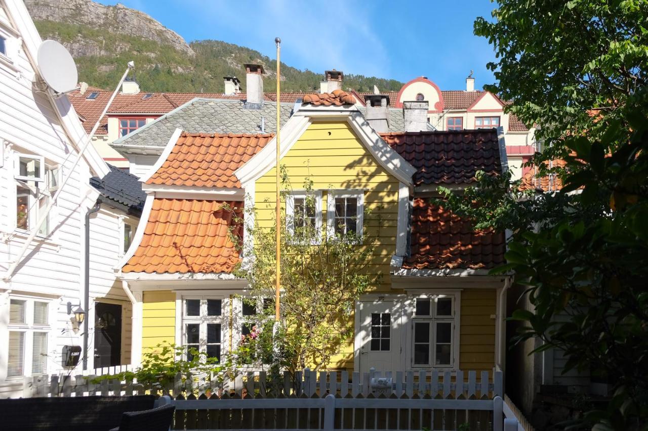 Charming Bergen House, Rare Historic House From 1779, Whole House Leilighet Eksteriør bilde