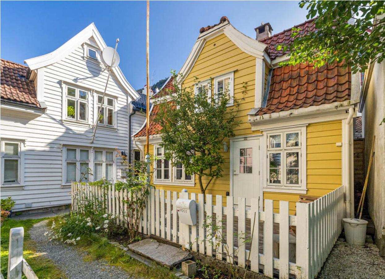 Charming Bergen House, Rare Historic House From 1779, Whole House Leilighet Eksteriør bilde